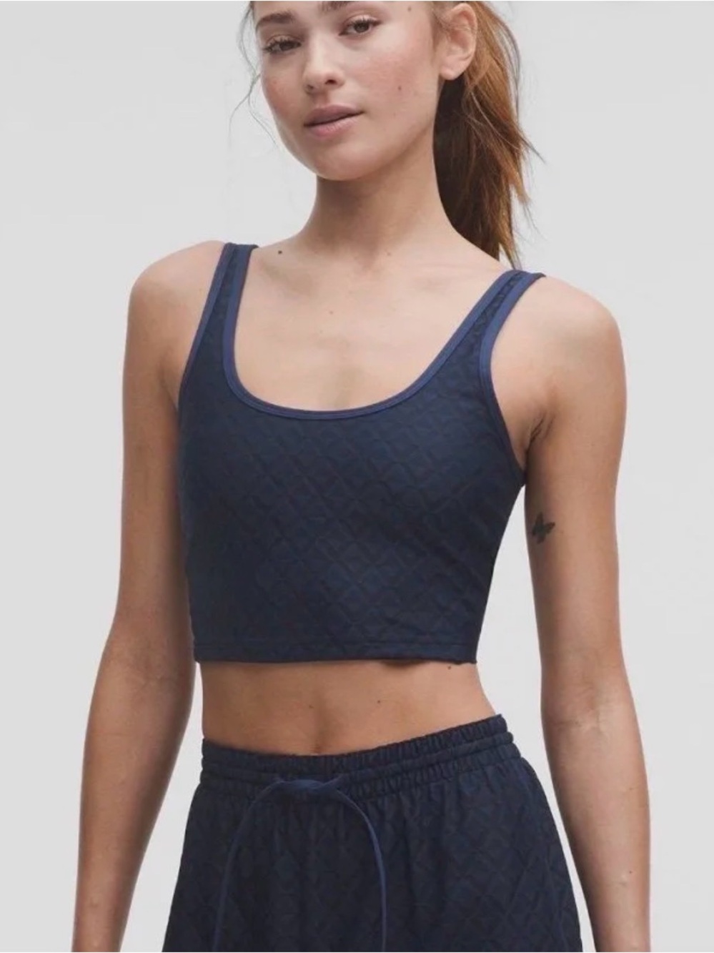 Lululemon Textured Mesh Trnnis Tank Top Size Small
